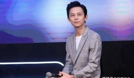 何炅爆料刘恺威视频,揭秘娱乐圈背后的故事